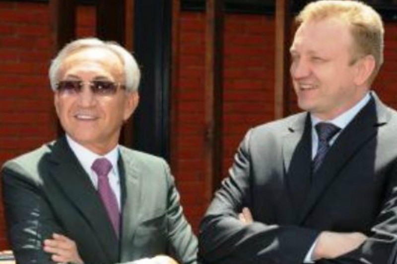 Tokom čitave svoje političke karijere Dragan Đilas je bio u tesnim poslovnim odnosima sa Miroslavom Miškovićem